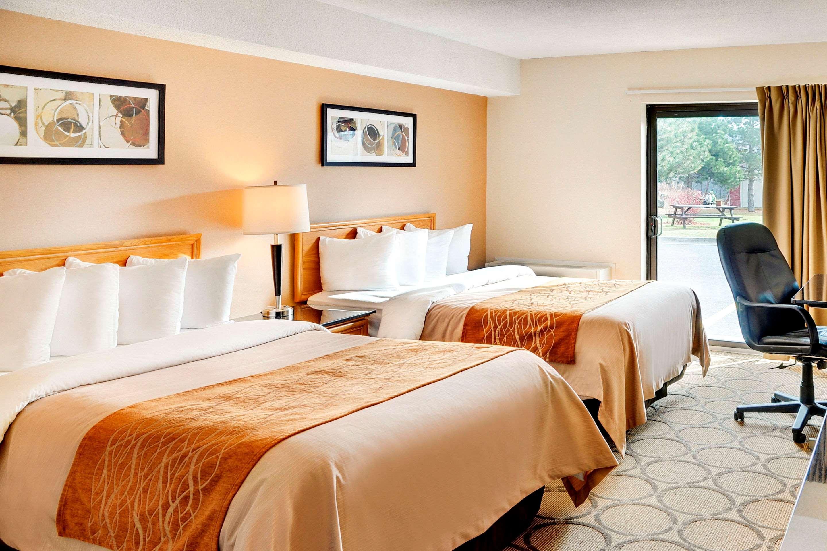 Comfort Inn Тандер-Бей Экстерьер фото