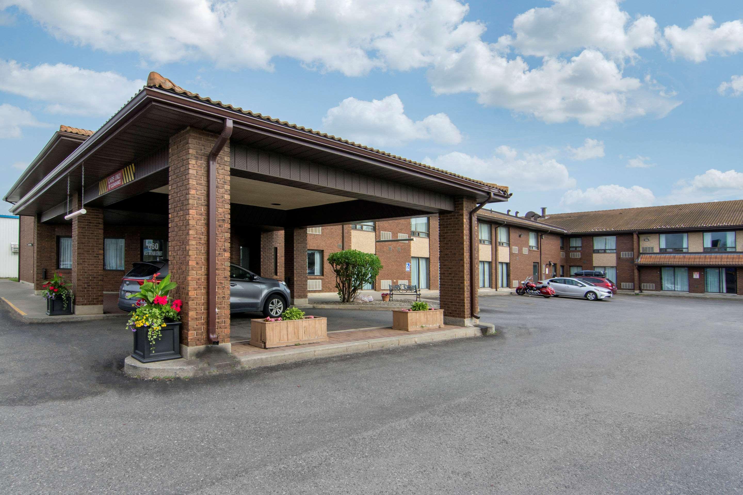 Comfort Inn Тандер-Бей Экстерьер фото