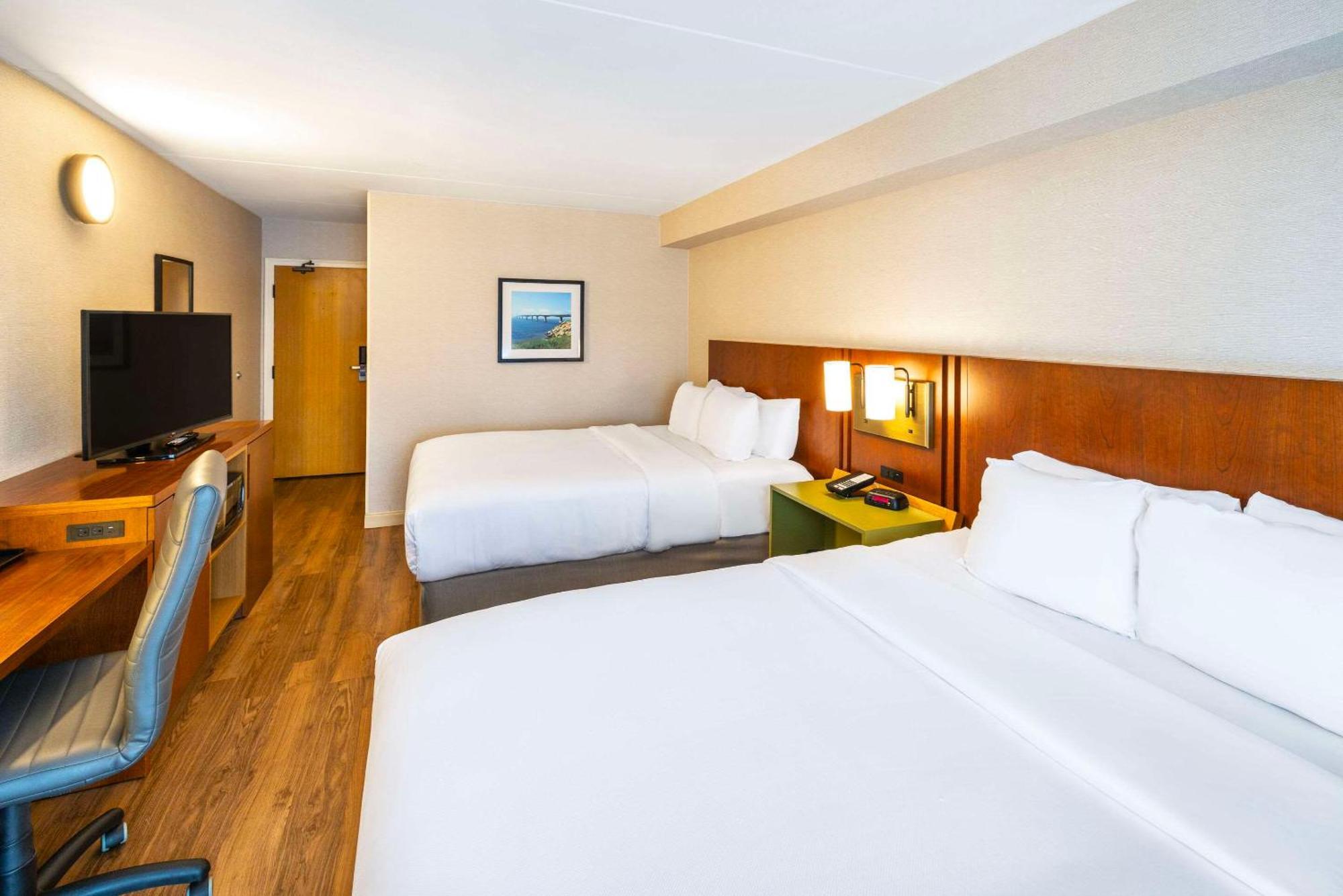 Comfort Inn Тандер-Бей Экстерьер фото