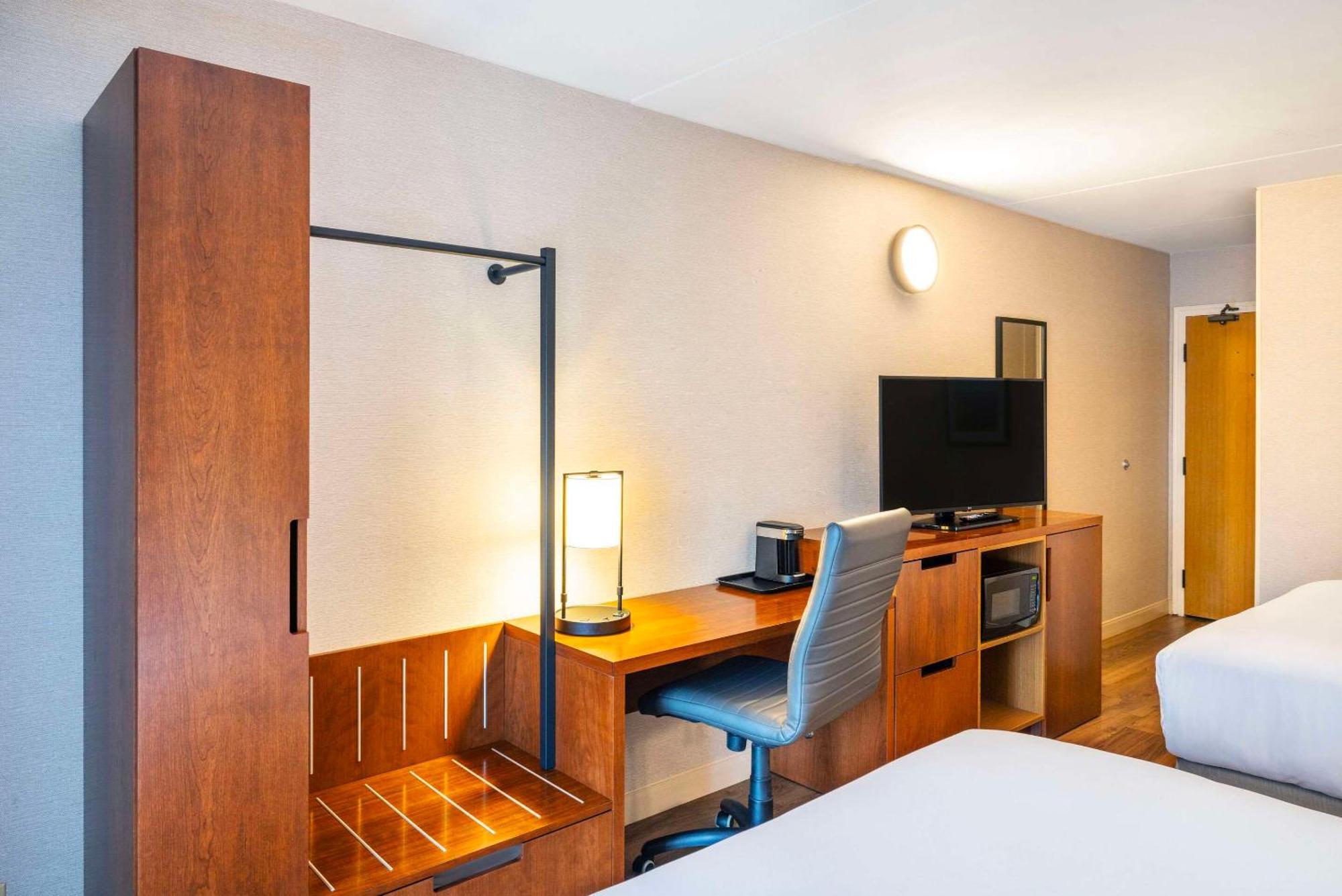 Comfort Inn Тандер-Бей Экстерьер фото